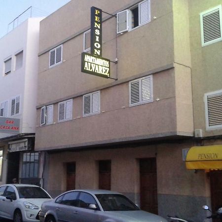 Pension Alvarez El Tablero  Bagian luar foto