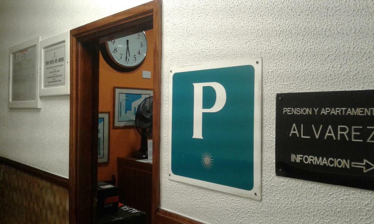 Pension Alvarez El Tablero  Bagian luar foto
